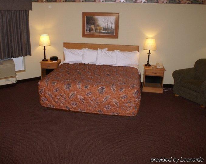 Fossil Creek Hotel & Suites Russell 객실 사진